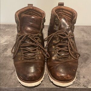 UGG Men's Dark Brown Leather Boots